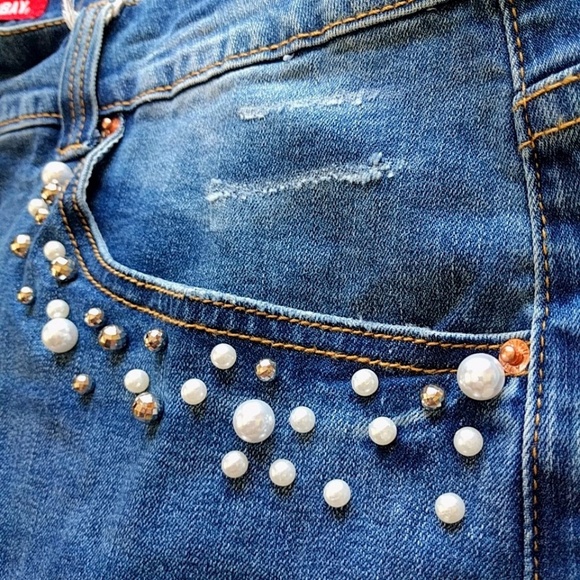 UnionBay 4" Distressed Pearl Jean Shorts Plus 22 - Picture 3 of 8